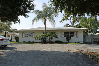 680-698 Hastings St in Boca Raton, FL - Foto de edificio - Building Photo