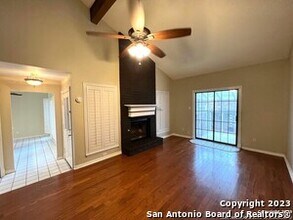 8423 Timber Bridge St in San Antonio, TX - Building Photo - Building Photo