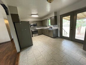 3829 NW Ferris Ave in Lawton, OK - Building Photo - Building Photo