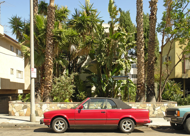 Marie Antoinette Apartments in Los Angeles, CA - Building Photo - Building Photo