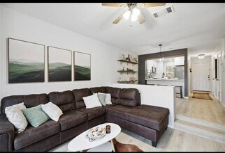 11404 Walnut Ridge Dr in Austin, TX - Building Photo - Building Photo