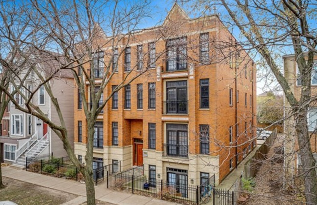 3112 N Racine Ave, Unit 1S
