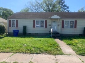 9324 Phillip Ave, Unit 9324 in Norfolk, VA - Building Photo