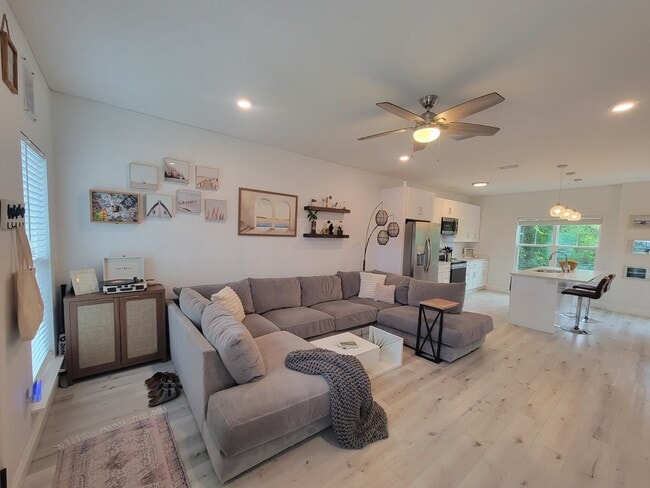 652 Helen Ave in Panama City Beach, FL - Building Photo - Building Photo