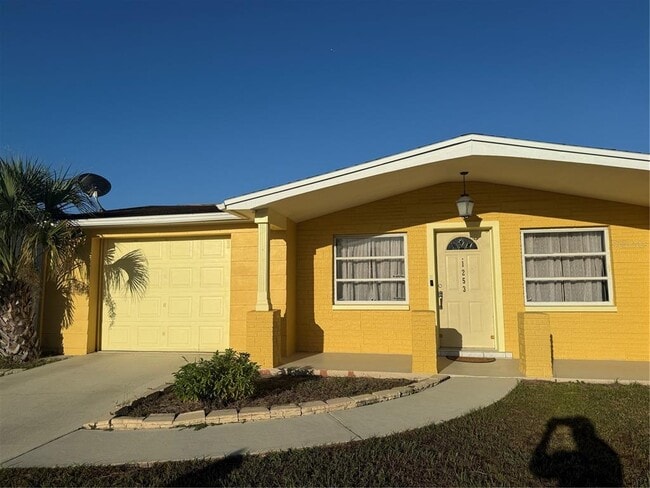 property at 1253 Chelsea Ln