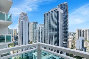 951 Brickell Ave, Unit 3107 in Miami, FL - Building Photo
