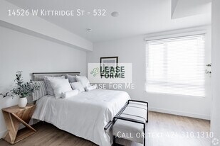 14526 Kittridge St in Los Angeles, CA - Building Photo