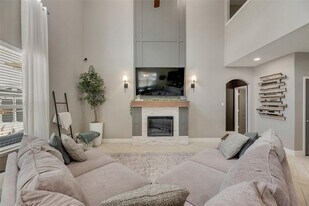 404 Fountain View Ln in Nevada, TX - Building Photo