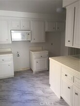 1203 Kings Rd-Unit -303 in West Hollywood, CA - Building Photo - Building Photo