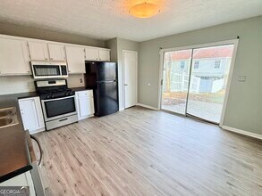 420 Bainbridge Dr in Mcdonough, GA - Building Photo - Building Photo