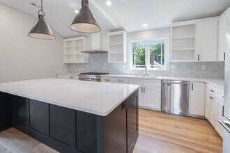 2 Punchard Ave in Andover, MA - Building Photo - Building Photo