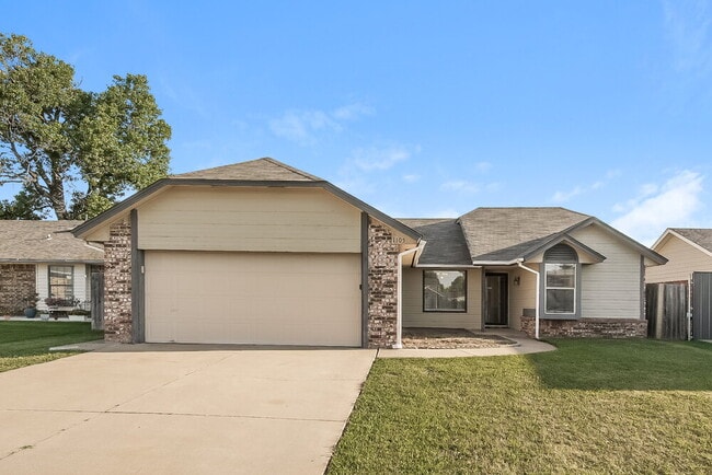 property at 1105 Northridge Rd