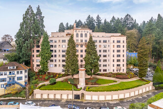 Envoy Apartment in Portland, OR - Building Photo - Building Photo