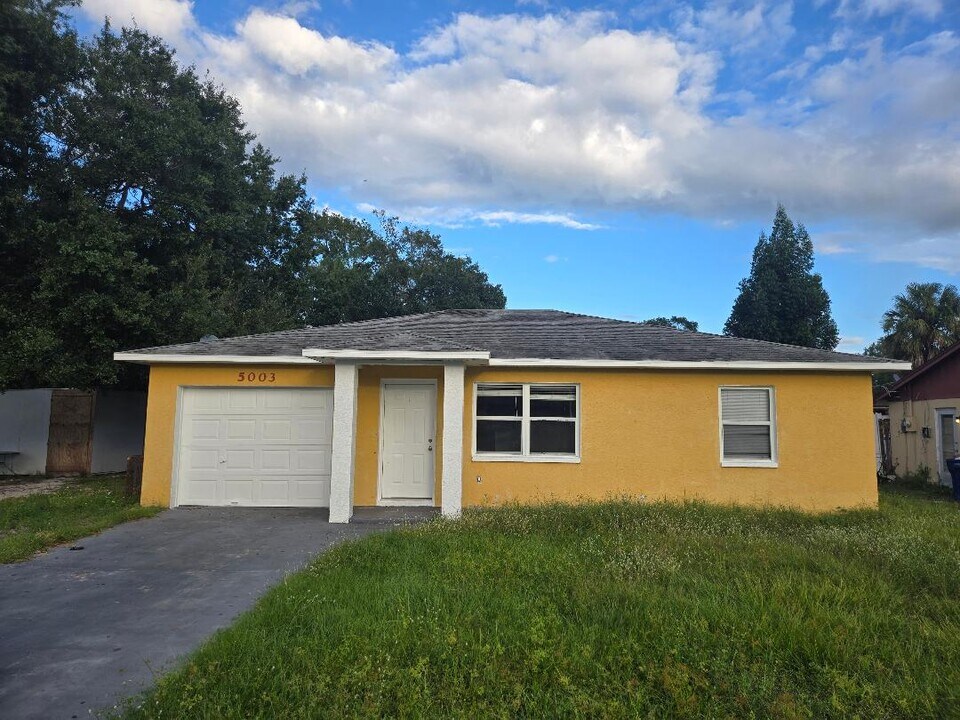 5003 20th St E in Bradenton, FL - Building Photo