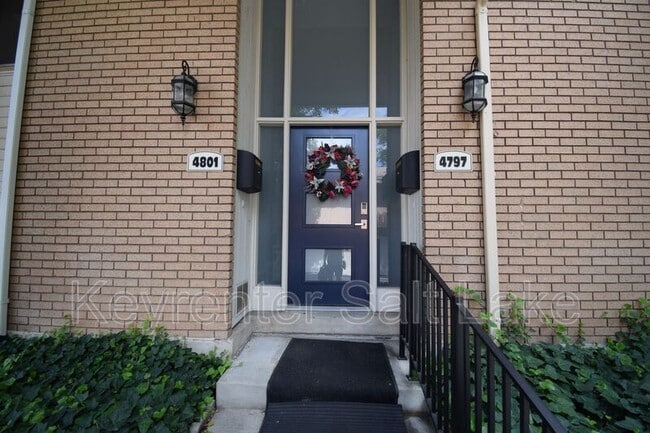 4797 S 2124 E in Holladay, UT - Building Photo - Building Photo