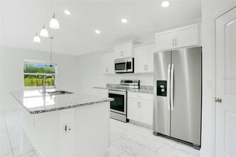 207 Denton Ave in Auburndale, FL - Building Photo - Building Photo