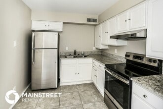 8209 S 24th Way in Phoenix, AZ - Building Photo - Building Photo