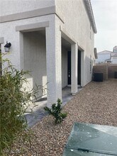 4485 Frias Fls Ave in Las Vegas, NV - Foto de edificio - Building Photo