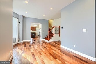 2200 Brookfield Ave in Baltimore, MD - Building Photo - Building Photo