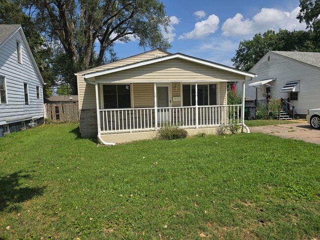 1633 Sycamore St in Granite City, IL - Building Photo - Building Photo