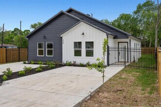 929 Marjorie St in Houston, TX - Building Photo - Building Photo