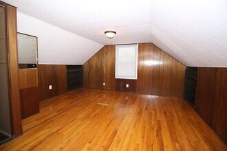 22458 Tuscany Ave in Eastpointe, MI - Building Photo - Building Photo