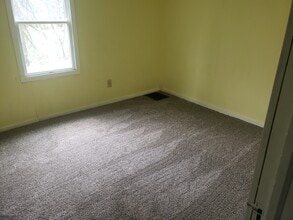 247 Henricks Rd in Butler, PA - Building Photo - Building Photo