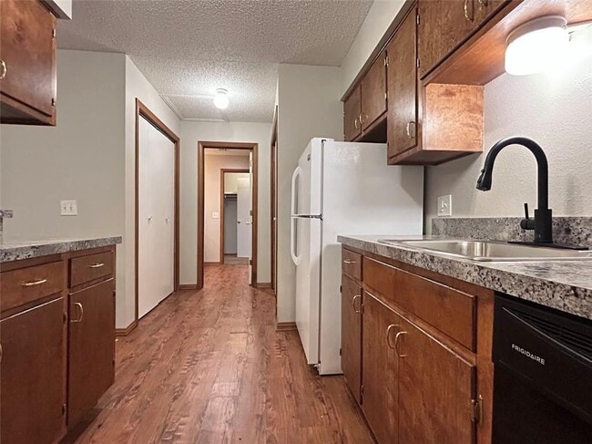 1650 N Sang Ave in Fayetteville, AR - Building Photo - Building Photo