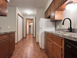 1650 N Sang Ave in Fayetteville, AR - Building Photo - Building Photo