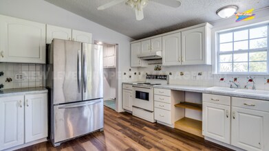 15533 US-77 in Augusta, KS - Building Photo - Building Photo