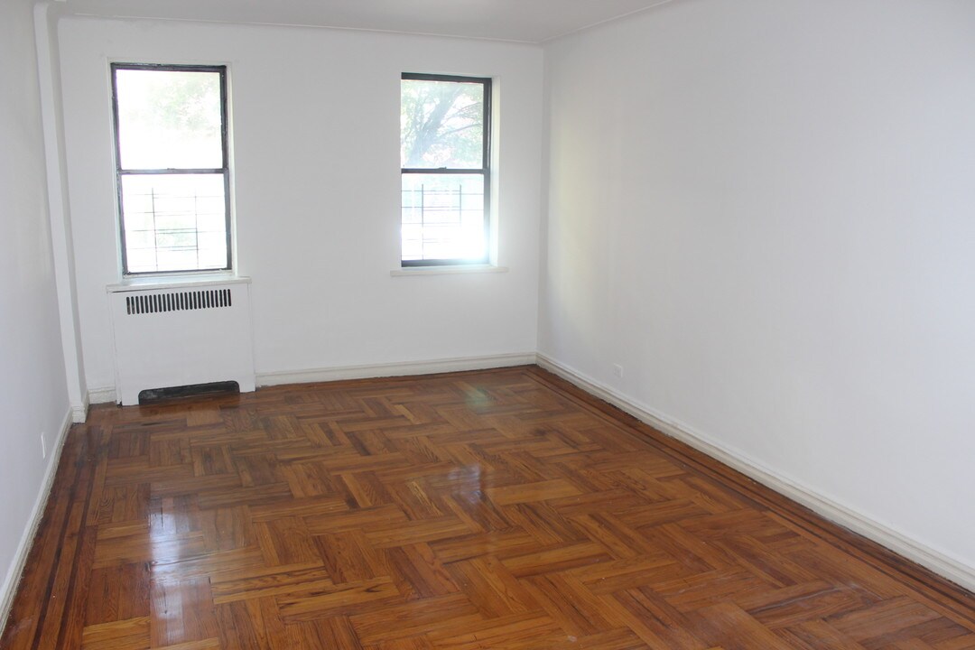 1775 Clay Ave in Bronx, NY - Building Photo