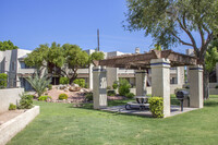 Meadow Glen in Glendale, AZ - Building Photo - Building Photo