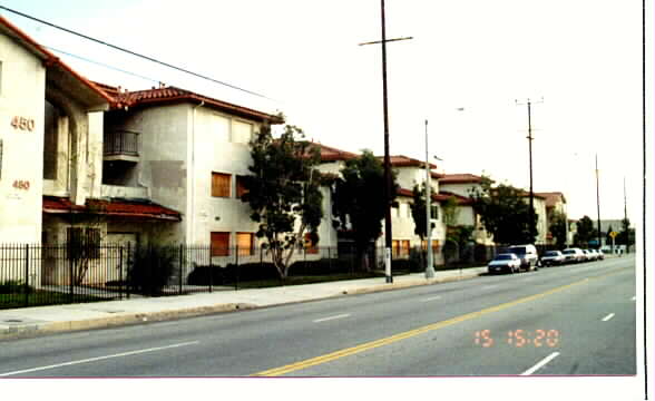 New Harbor Vista Apartments in Wilmington, CA - Building Photo - Building Photo