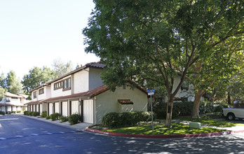 La Crosse Village Apartments in Morgan Hill, CA - Foto de edificio - Building Photo