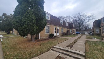 6319 W Center St in Milwaukee, WI - Building Photo