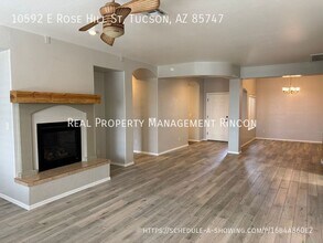 10592 E Rose Hill St in Tucson, AZ - Building Photo - Building Photo