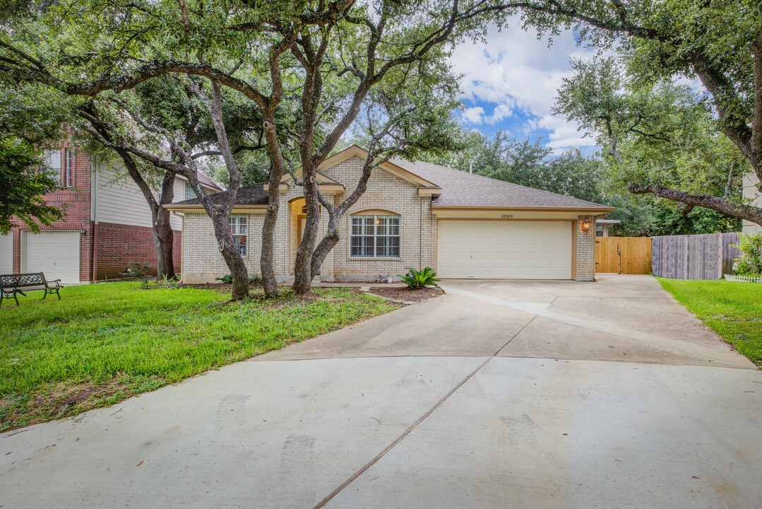 12509 Labrador Cv in Austin, TX - Building Photo