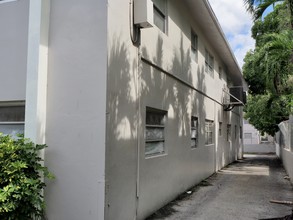 1435 SW 3rd St in Miami, FL - Building Photo - Building Photo