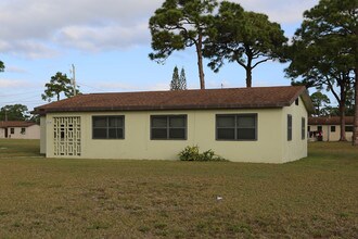 Garden Terrace/Annex in Fort Pierce, FL - Building Photo - Building Photo