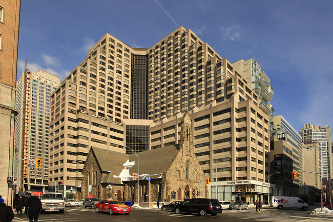 Renaissance Plaza Condos in Toronto, ON - Building Photo - Building Photo