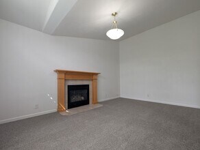 1097 Tyson Ln in Eugene, OR - Building Photo - Building Photo