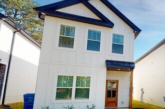 Rossview in Clarksville, TN - Foto de edificio - Building Photo