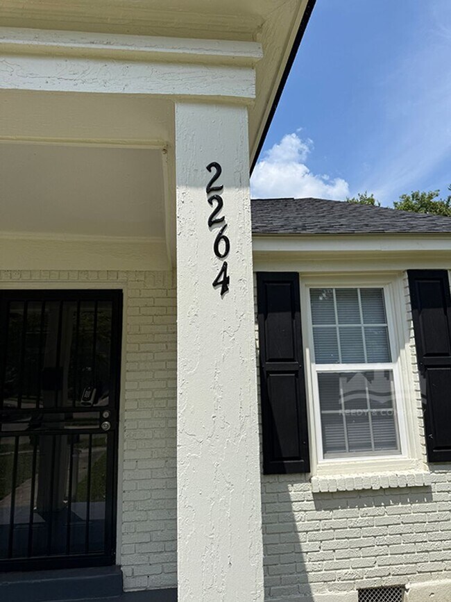2264 Jackson Ave in Memphis, TN - Building Photo - Building Photo