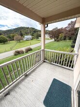 859 Ratcliff Cove Rd in Waynesville, NC - Building Photo - Building Photo