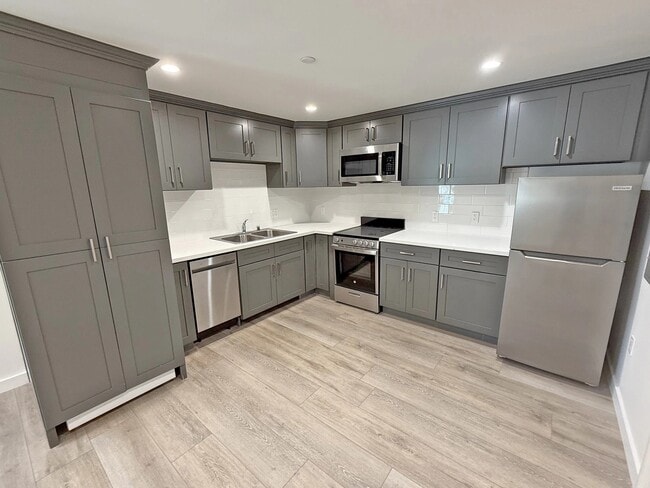 5308 Sepulveda Blvd in Los Angeles, CA - Building Photo - Building Photo