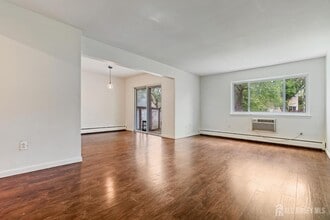 18 Lake Ave in East Brunswick, NJ - Building Photo - Building Photo