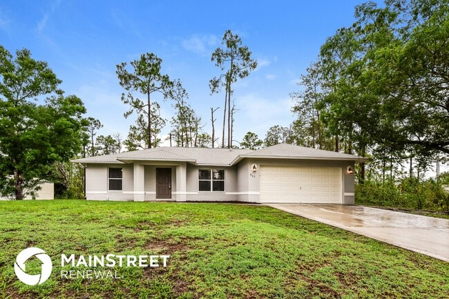 property at 802 W 11th St