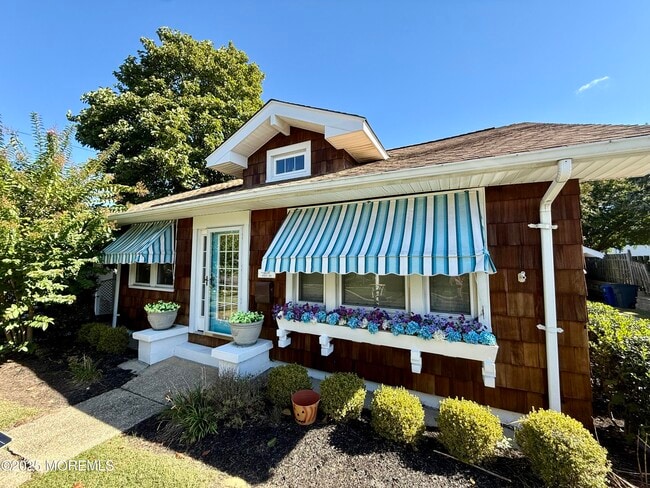 property at 2116 4th Ave