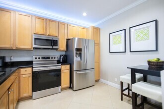 8115 Bellagio Ln in Boynton Beach, FL - Building Photo - Building Photo