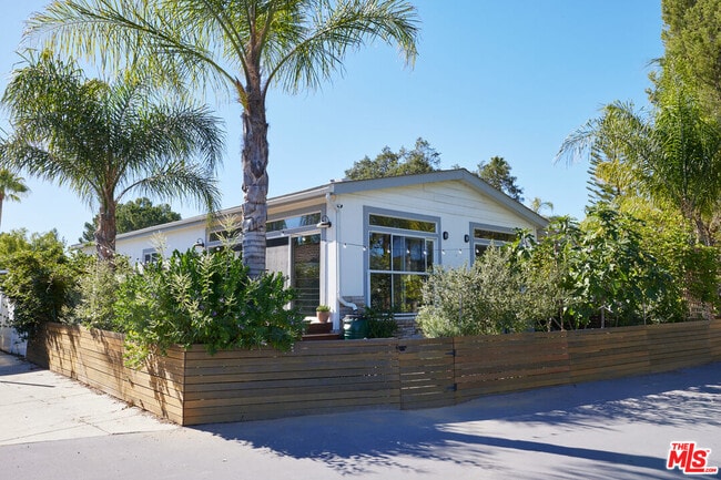 property at 102 Pawnee